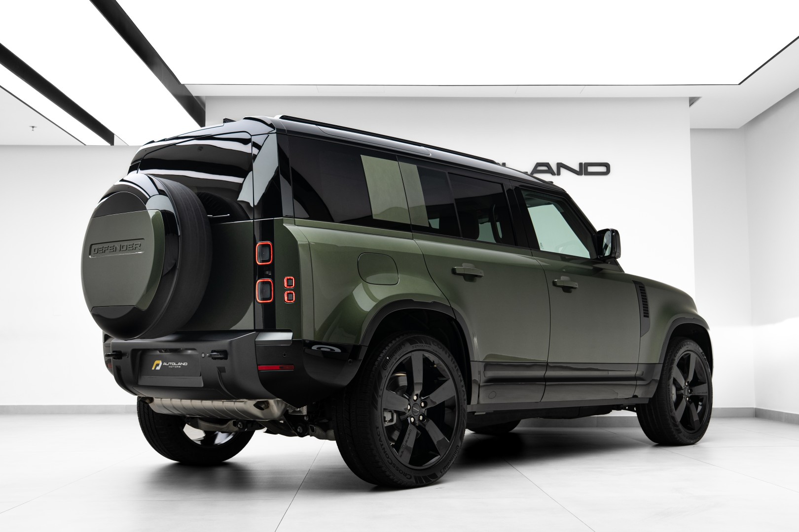 2026 LAND ROVER DEFENDER X- DAYNAMIC HSE P400E GCC UNDER WARRANTY